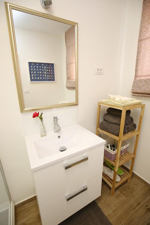 Downtown 2br